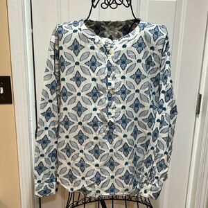 Ann Taylor LOFT the softened shirt pretty blue & white lightweight blouse top M